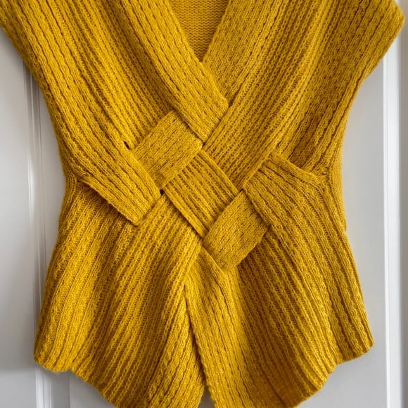 escio Gold Mustard Yellow Women's Knit Sweater Vest Size M - Picture 8 of 8